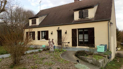 Maison - 235 m² - 9 pièces