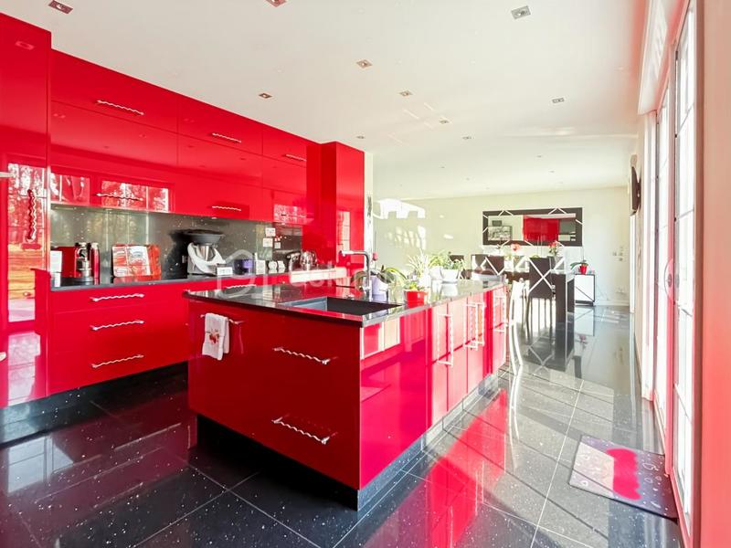 Demeure - 341 m² - 7 pièces