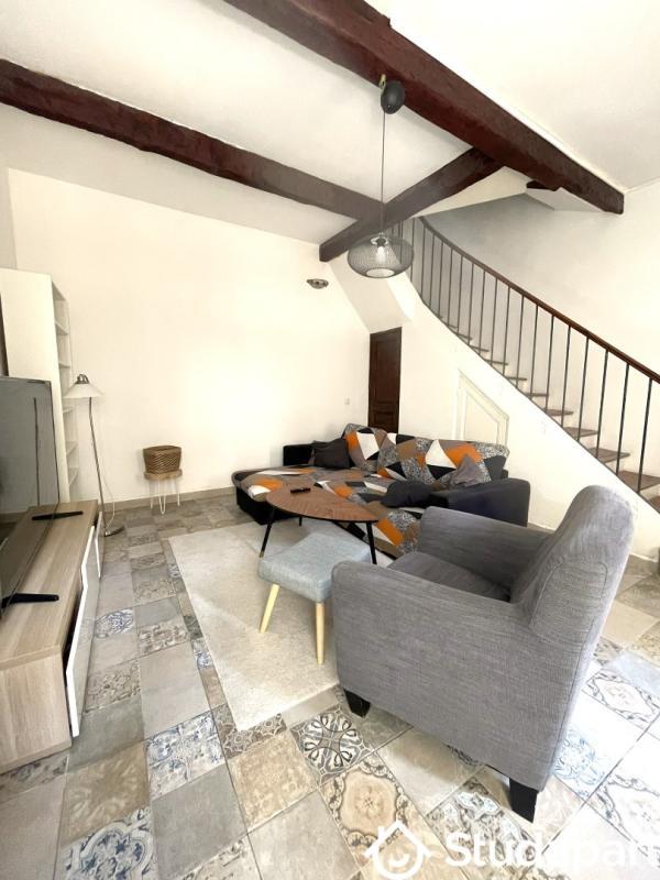 Chambre - 9 m² - 1 pièce