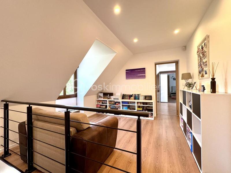 Maison - 177 m² - 6 pièces