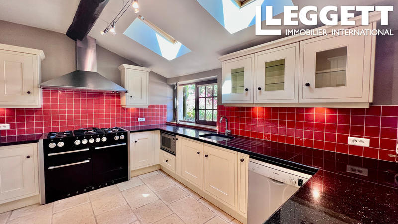 Propriété - 400 m² - 12 pièces