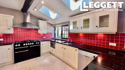 Propriété - 400 m² - 12 pièces