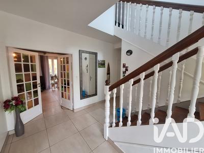 Maison - 170 m² - 7 pièces