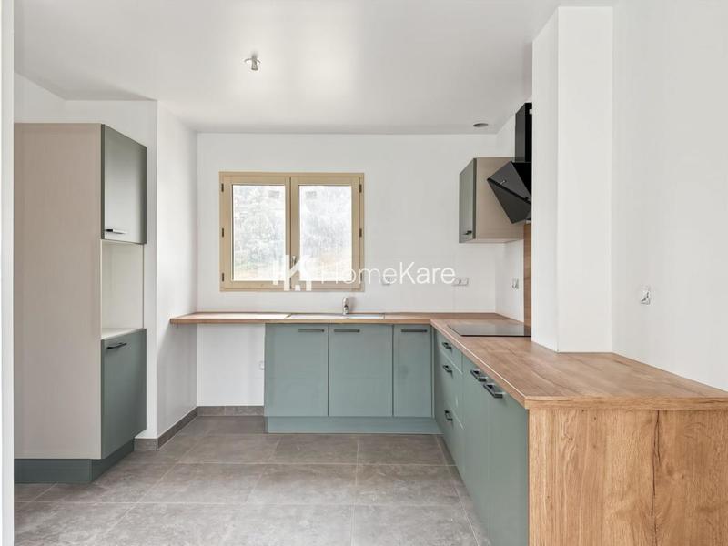 Maison - 85 m² - 4 pièces