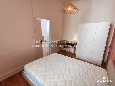 Chambre - 10 m² - 4 pièces