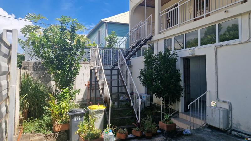 Maison - 200 m² - 7 pièces