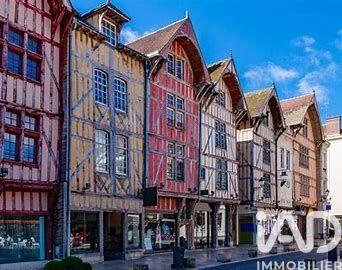 Studio - 12 m² - 1 pièce