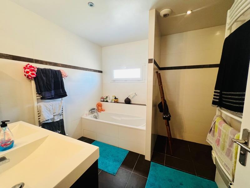 Maison - 106 m² - 4 pièces