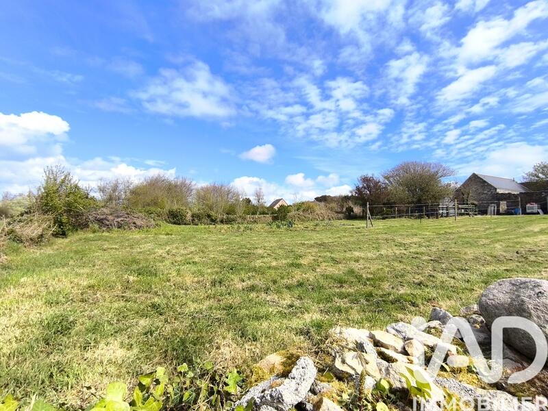 Maison - 247 m² - 13 pièces