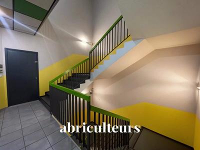 Bureau - 65 m² - 5 pièces