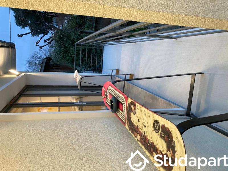 Chambre - 14 m² - 1 pièce