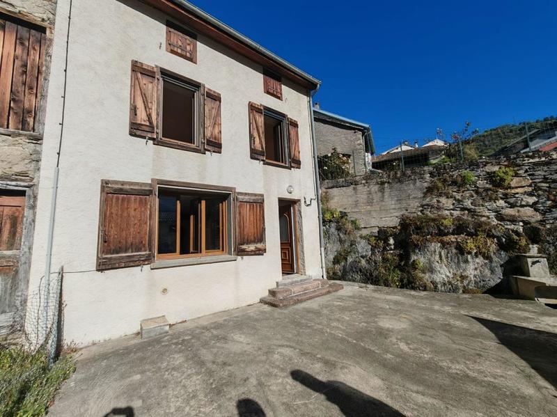 Maison - 85 m² - 4 pièces