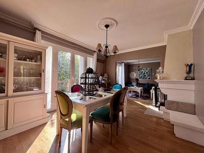 Maison - 82 m² - 5 pièces