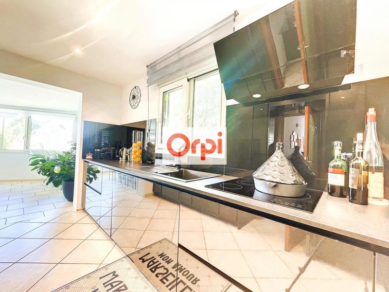 Villa - 220 m² - 7 pièces