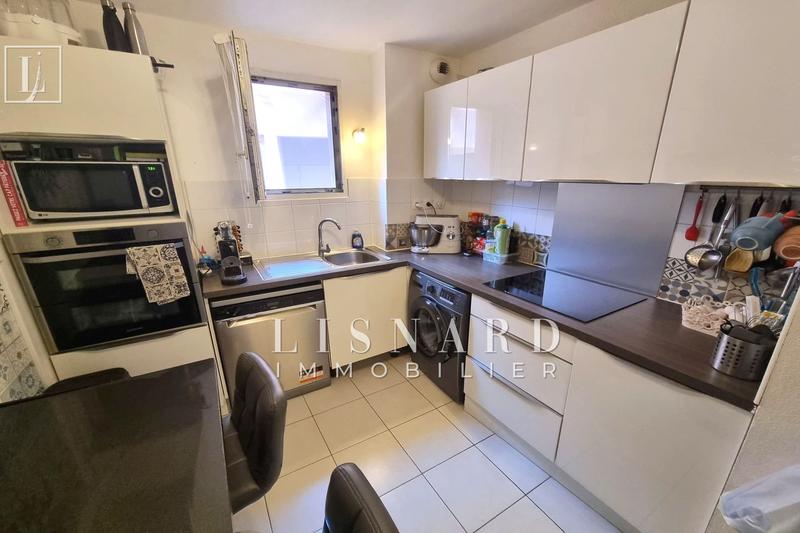 Appartement - 85 m² - 4 pièces