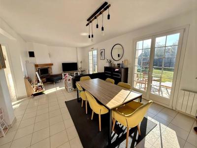 Maison - 105 m² - 5 pièces