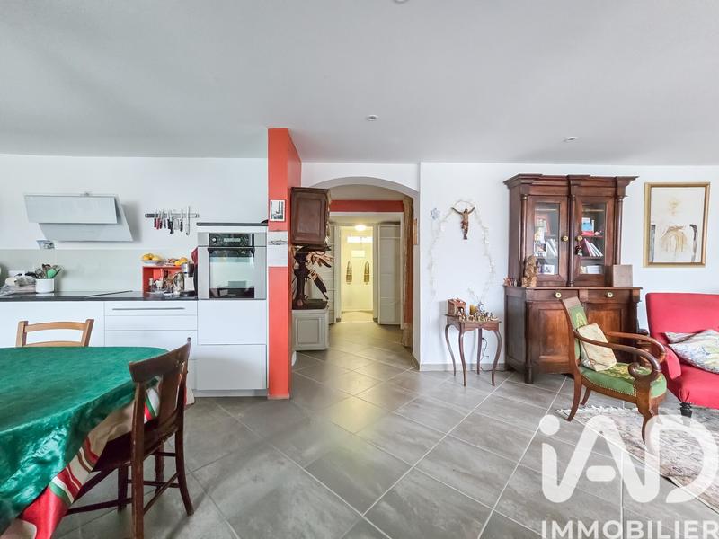 Appartement - 81 m² - 3 pièces