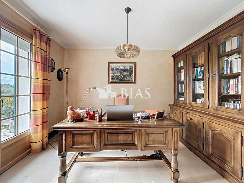 Maison - 183 m² - 8 pièces