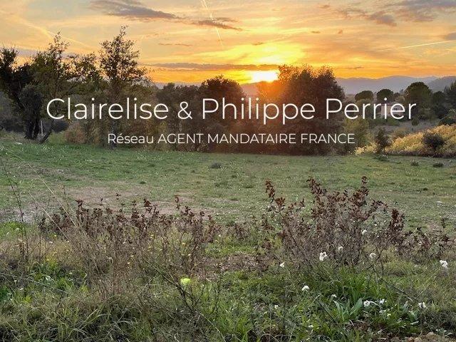 Terrain constructible - 1 517 m²