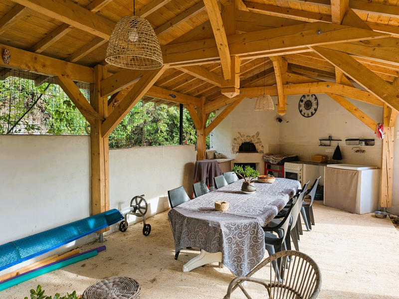 Maison - 195 m² - 9 pièces