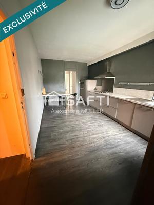 Maison - 495 m² - 13 pièces