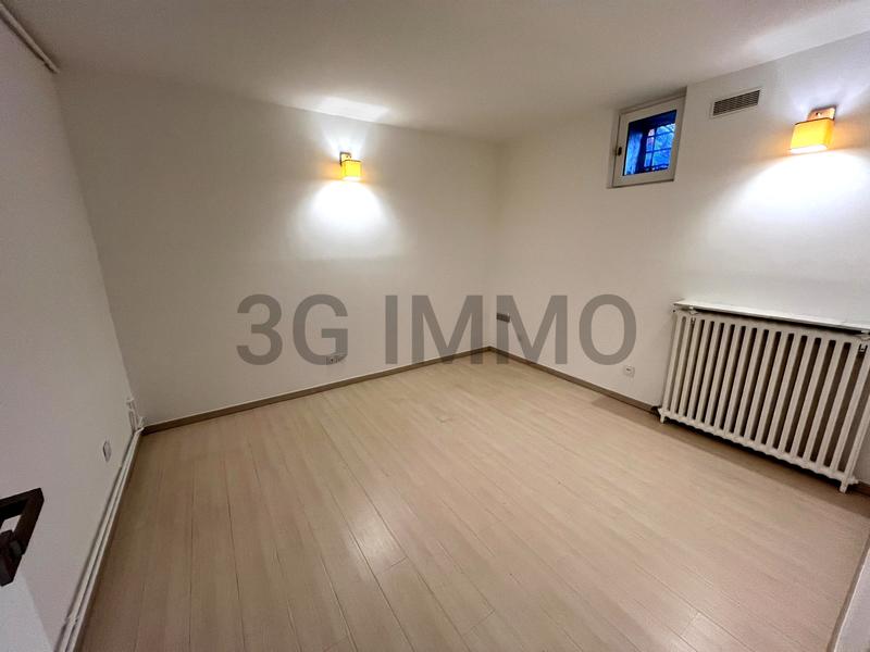 Appartement - 82 m² - 4 pièces