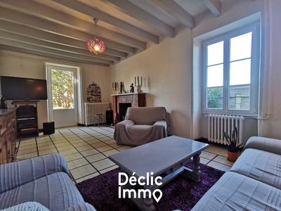 Maison en pierre - 141 m² - 6 pièces