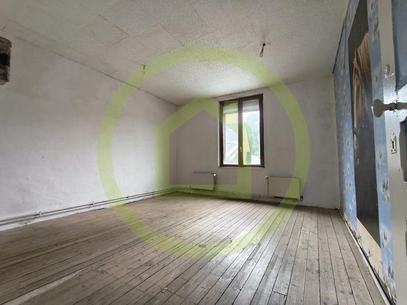 Maison - 180 m² - 8 pièces