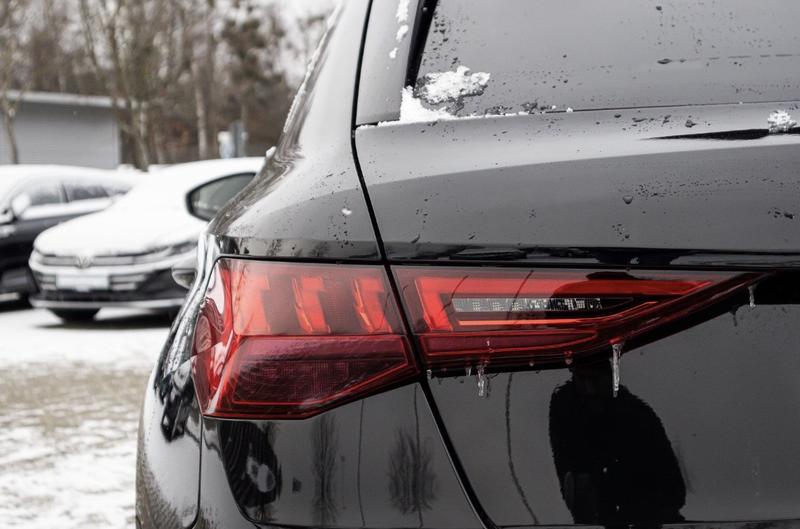 Audi A3 sportback 40 TFSIe s-Line 204 Hybride Rechargeable / Apple Carplay Android Auto Audio B&amp;O Coffre Elec Regulateur de Distance