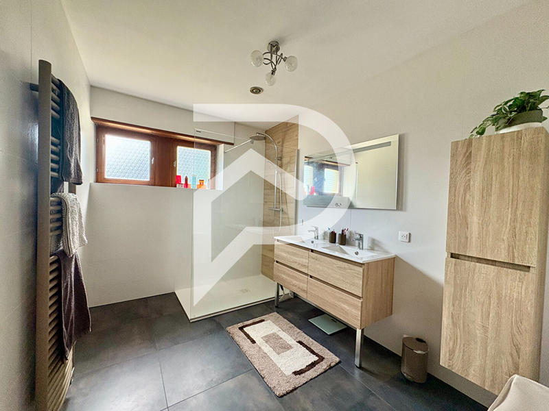 Maison - 115 m² - 5 pièces