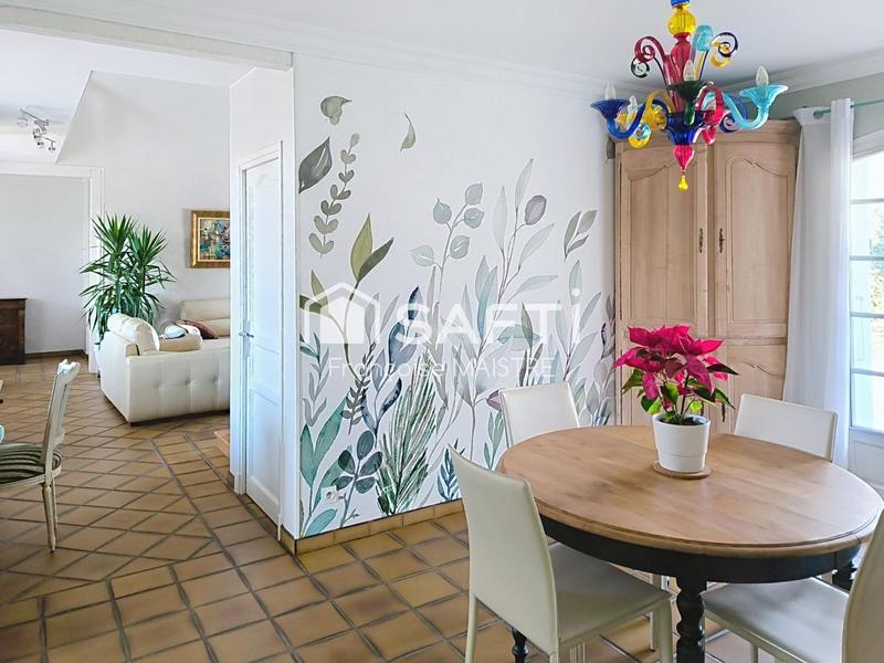 Maison - 163 m² - 6 pièces