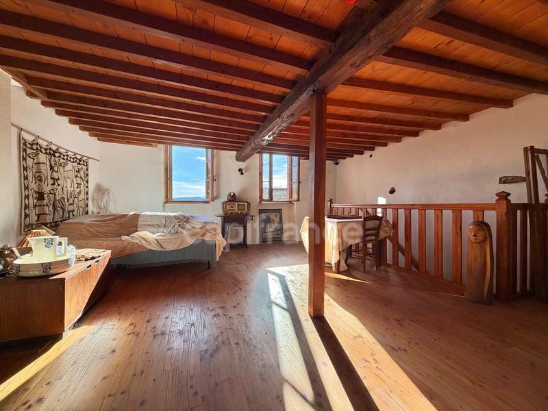 Maison en pierre - 140 m² - 5 pièces