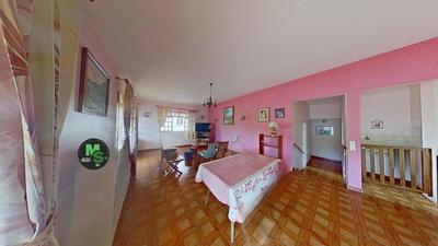 Maison - 216 m² - 7 pièces