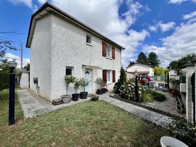 Maison - 105 m² - 5 pièces