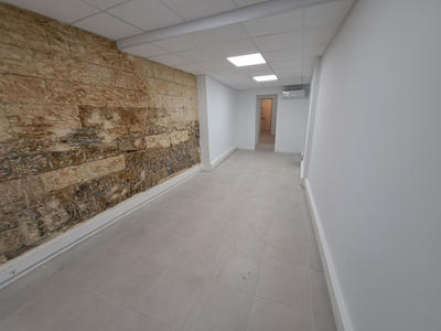 Local d'activité / Entrepôt - 32 m²