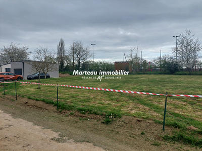 Terrain - 825 m²