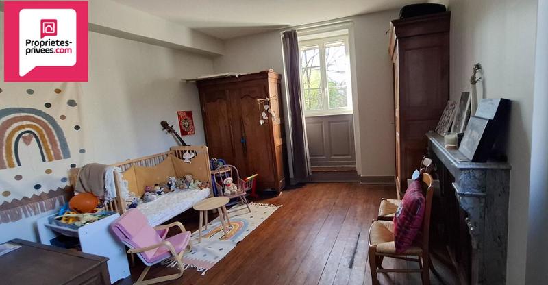 Moulin - 188 m² - 6 pièces