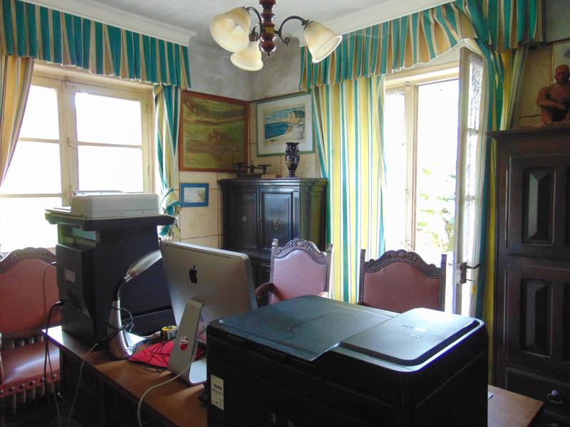 Maison - 320 m² - 13 pièces