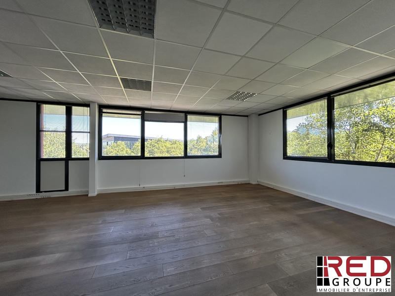 Bureau - 121 m²