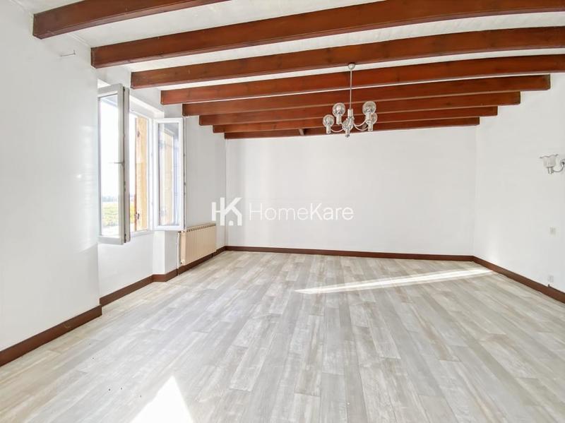 Maison en pierre - 230 m² - 6 pièces