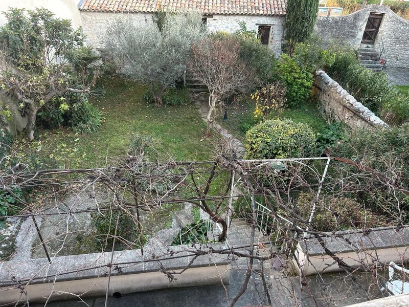 Maison - 320 m² - 8 pièces