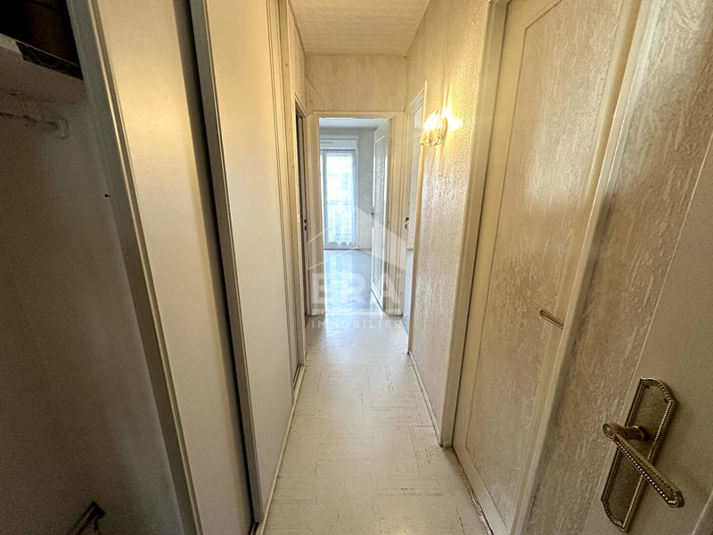 Appartement - 82 m² - 4 pièces