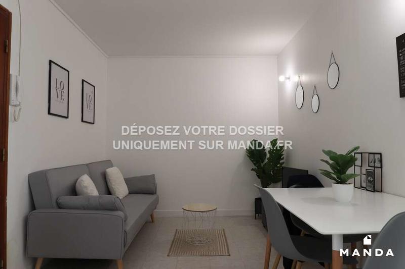 Chambre - 9 m² - 4 pièces