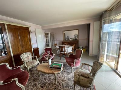 Appartement - 82 m² - 3 pièces