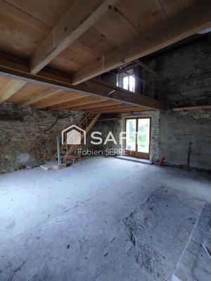 Maison - 204 m² - 2 pièces