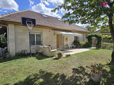 Maison - 84 m² - 5 pièces