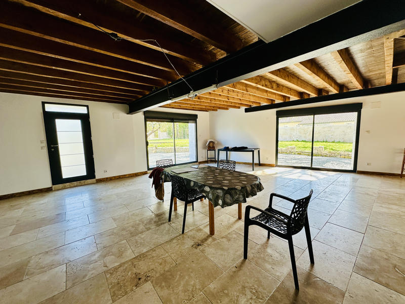 Maison - 229 m² - 6 pièces