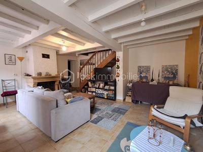 Maison - 110 m² - 4 pièces