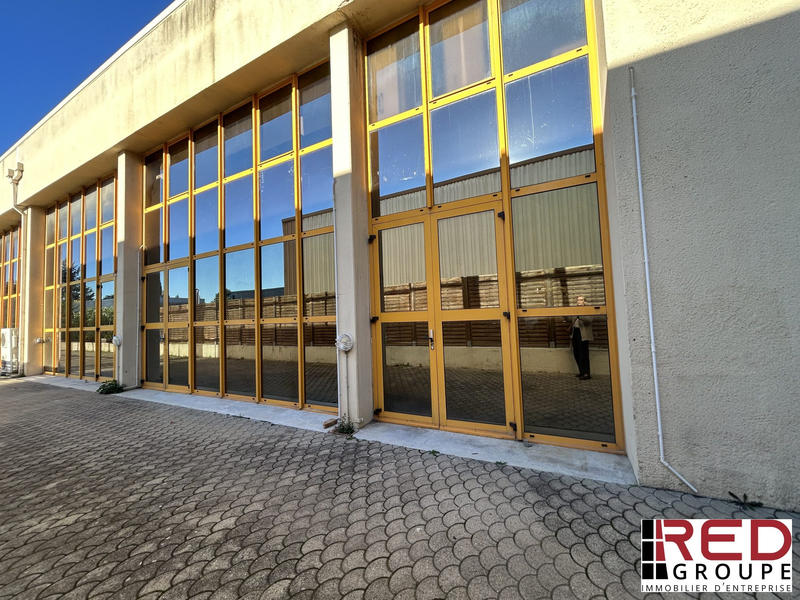 Local d'activités - 126 m²