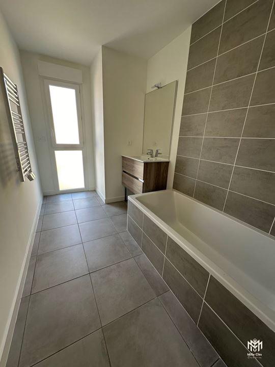 Maison traditionnelle - 85 m² - 4 pièces